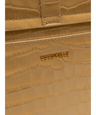 COCCINELLE MAGALU CROCO SHINY SOFT Torebka z paskiem na ramię świeży beż - Torby damskie - 5