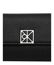CALVIN KLEIN EMBLEM HW Kopert&oacute;wka, torba na ramię na czarno - Torby damskie - 4