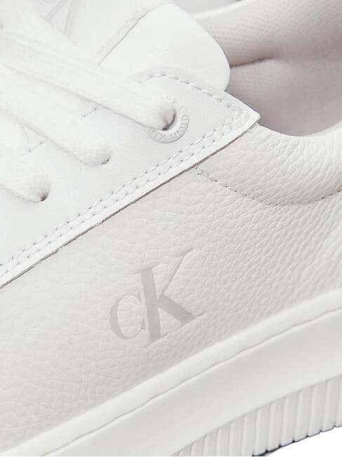 CHUNKY Sk&oacute;rzane trampki biały - Buty damskie