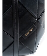 CALVIN KLEIN WOVEN Torebka z paskiem na ramię na czarno - Torby damskie - 3