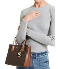 MICHAEL KORS MERCER Torba listonoszka z paskiem na ramię - Torby damskie