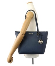 MICHAEL KORS CHARLOTTE Sk&oacute;rzana torba na zakupy na ramię marynarka wojenna - Torby damskie - 5